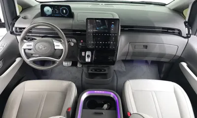 Hyundai Staria 2024, 63812 км, за 22646.71 USD - фото 7