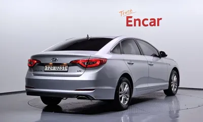 Hyundai Sonata 2017, 109950 км, за 6761.19 USD