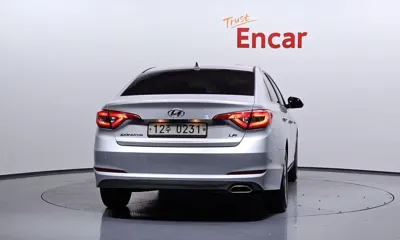 Hyundai Sonata 2017, 109950 км, за 6761.19 USD