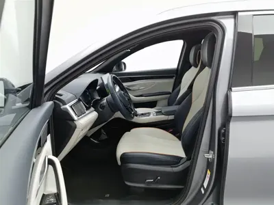 BYD PLUS New Energy 2023, 29800 км, за 10299.63 USD - фото 10
