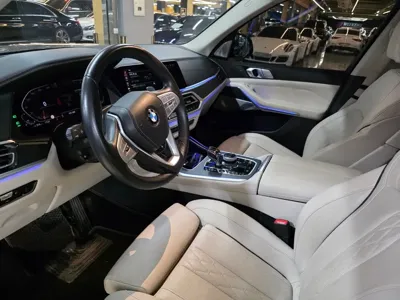 BMW X7 2022, 77000 км, за 47887.19 USD - фото 6