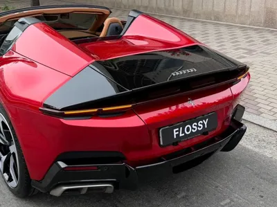 Ferrari 12 Cilindri 2025, 920 км, за 571090.99 USD