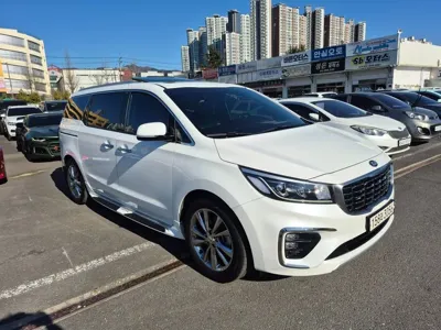 Kia Canival 2020, 80800 км, за 12936.35 USD