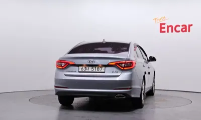 Hyundai Sonata 2015, 109761 км, за 5342.02 USD