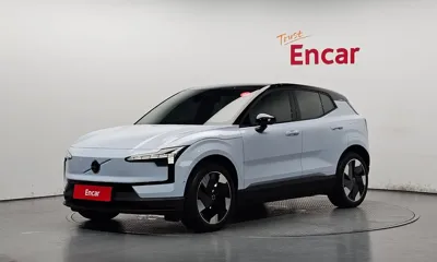 Volvo EX30 · 2025 год