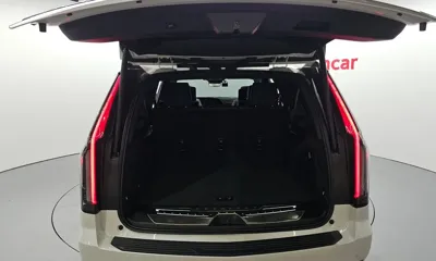 Cadillac Escalade 2021, 17523 км, за 59866.09 USD - фото 20