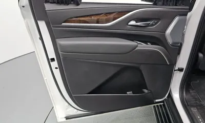 Cadillac Escalade 2021, 17523 км, за 59866.09 USD - фото 25