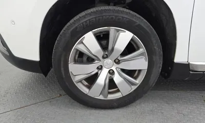 Peugeot 2008 2015, 178733 км, за 2015.21 USD