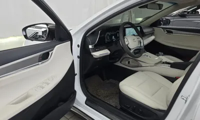 Hyundai Grandeur 2022, 58687 км, за 17395.3 USD - фото 10