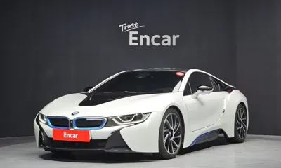 BMW i8 · 2016 год