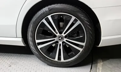 Mercedes-Benz E-Class 2020, 35748 км, за 21127.21 USD