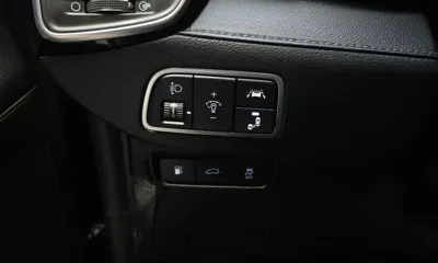 Hyundai Grandeur 2018, 145559 км, за 7159.61 USD - фото 18