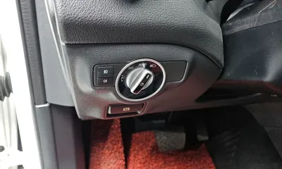 Mercedes-Benz GLA-Class 2019, 67235 км, за 12487.61 USD - фото 18