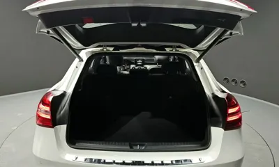 Mercedes-Benz GLA-Class 2019, 67235 км, за 12487.61 USD - фото 20