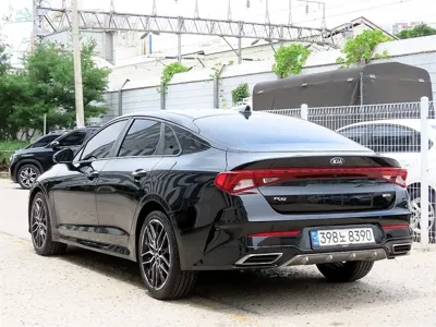 Kia K5 2021, 81272 км, за 11719.88 USD
