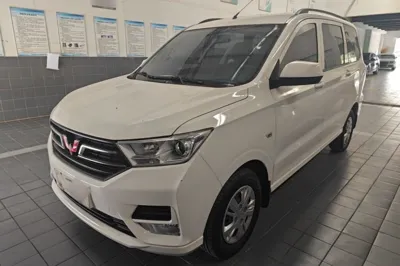 Wuling Hongguang · 2021 год
