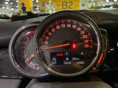 MINI Cooper 2022, 79918 км, за 12703.59 USD - фото 8
