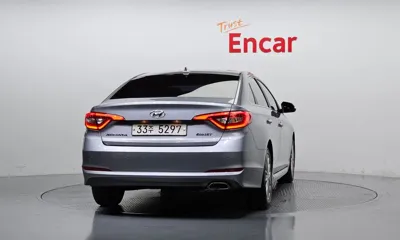 Hyundai Sonata 2016, 149700 км, за 5298.01 USD