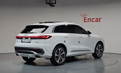 Audi Q5 2025, 1610 км, за 49510.88 USD