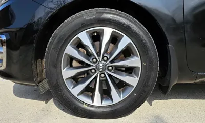 Kia Canival 2015, 196119 км, за 4693.29 USD