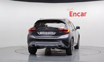 Infiniti QX30 2019, 75386 км, за 10444.03 USD