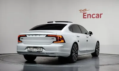 Volvo S90 2023, 39456 км, за 27569.91 USD