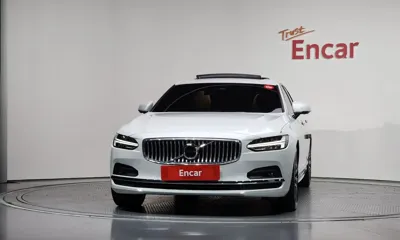 Volvo S90 2023, 39456 км, за 27569.91 USD