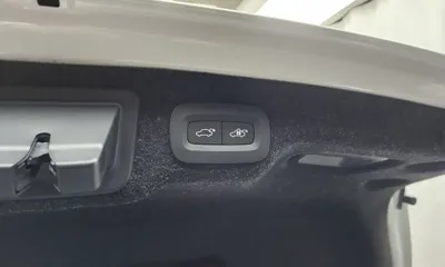 Volvo S90 2023, 39456 км, за 27349.08 USD - фото 27