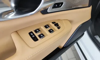 Volvo S90 2023, 39456 км, за 27349.08 USD - фото 28