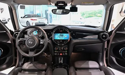 MINI Cooper 2024, 3162 км, за 16251.7 USD - фото 7