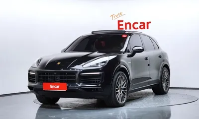 Porsche Cayenne · 2023 год