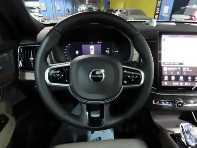 Volvo XC90 2026, 5213 км, за 64329.79 USD - фото 13