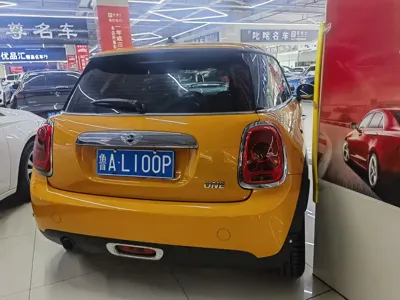 MINI MINI 2015, 100000 км, за 6787.72 USD