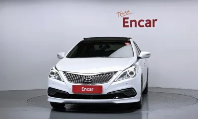 Hyundai Grandeur 2016, 170753 км, за 5534.93 USD