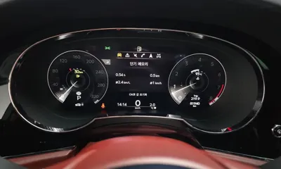Bentley Bentayga 2022, 81940 км, за 121565.89 USD - фото 8