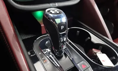Bentley Bentayga 2022, 81940 км, за 121565.89 USD - фото 9