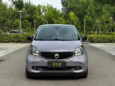 Smart Smart Forfour 2018, 20000 км, за 8651.98 USD