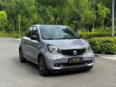 Smart Smart Forfour 2018, 20000 км, за 8651.98 USD