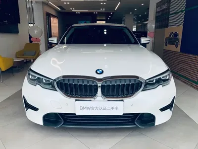 BMW 3 Series 2020, 41000 км, за 17186.25 USD