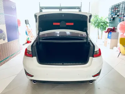 BMW 3 Series 2020, 41000 км, за 17186.25 USD