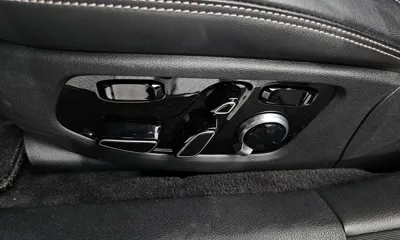 Genesis G90 2019, 8562 км, за 26632.8 USD - фото 31