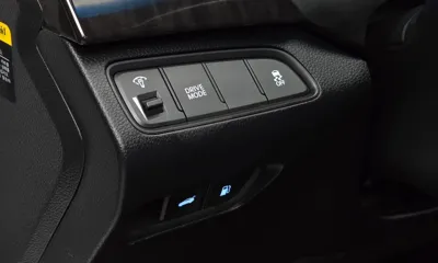 Hyundai Grandeur 2017, 143950 км, за 5714.66 USD - фото 17