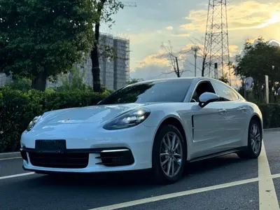 Porsche Panamera · 2019 год