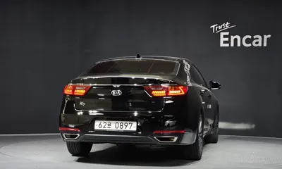 Kia K7 2016, 92680 км, за 7794.32 USD