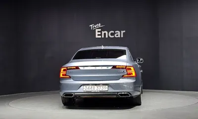 Volvo S90 2019, 81554 км, за 16539.68 USD