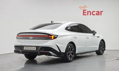 Hyundai Sonata 2024, 69281 км, за 13976.46 USD