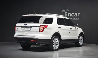 Ford Explorer 2014, 106821 км, за 5448.34 USD