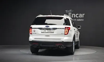 Ford Explorer 2014, 106821 км, за 5448.34 USD
