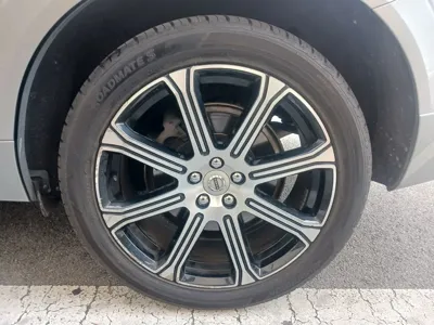 Volvo XC60 2019, 210000 км, за 14441.38 USD