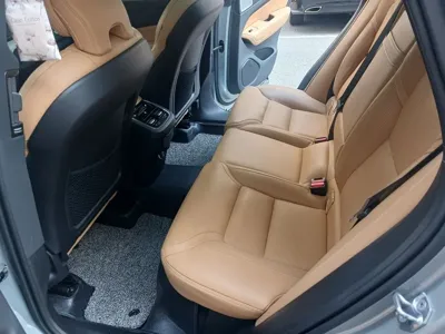 Volvo XC60 2019, 210000 км, за 14311.75 USD - фото 15